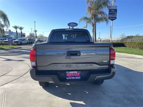 Used 2021 Toyota Tacoma SR w/ SR Convenience Package image 7