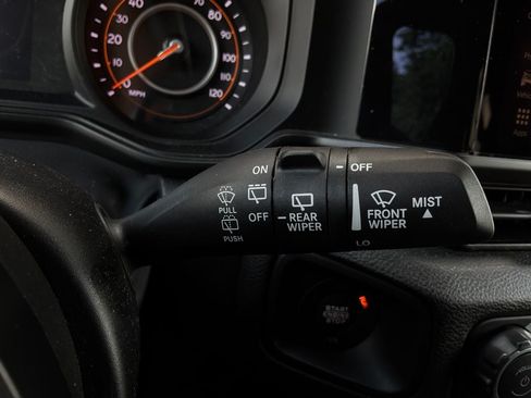Used 2025 Jeep Wrangler Unlimited Sport AWD/4WD image 34