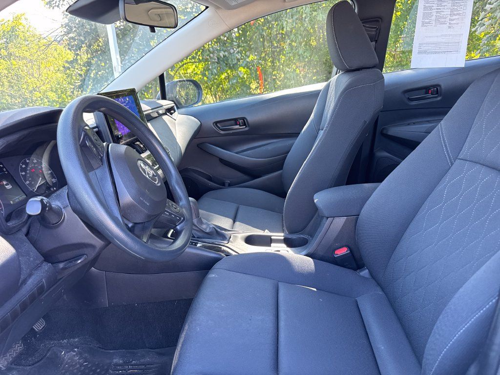 Used 2024 Toyota Corolla LE FWD image 19