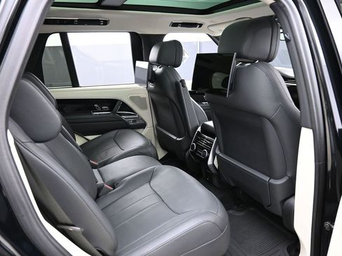 Used 2023 Land Rover Range Rover Autobiography image 33