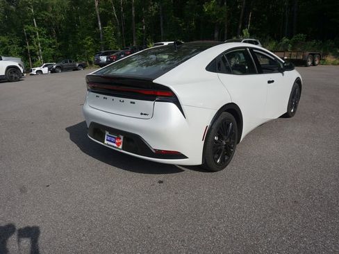 Used 2026 Toyota Prius image 23