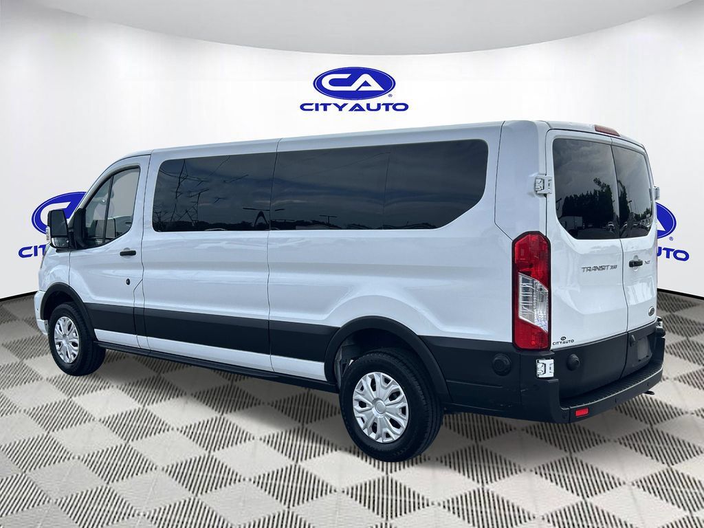 Used 2024 Ford Transit 350 XLT RWD image 7