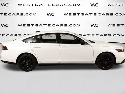 Used 2025 Honda Accord SE image 41