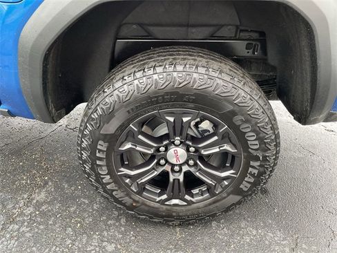 Used 2023 GMC Canyon Elevation image 9