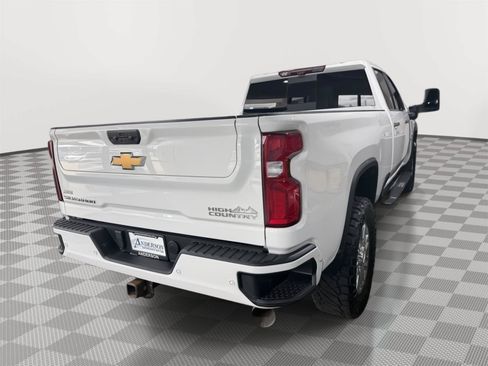 Used 2022 Chevrolet Silverado 2500 High Country w/ Z71 Off-Road Package AWD/4WD image 7