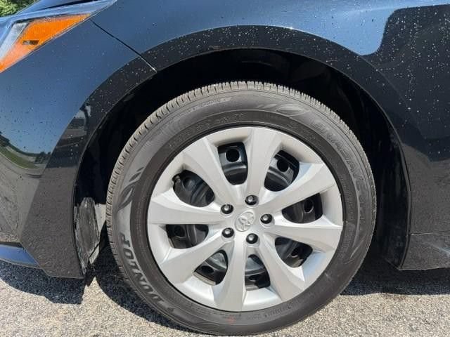 Certified 2026 Toyota Corolla LE FWD image 8
