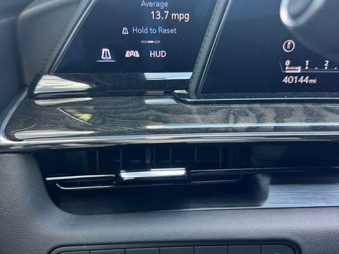 Certified 2023 Cadillac Escalade Premium Luxury w/ Performance Package AWD/4WD image 16