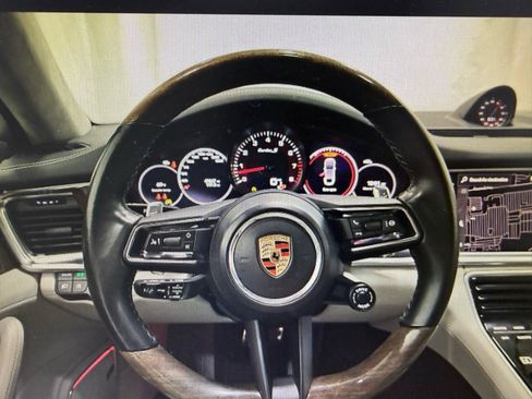 Used 2023 Porsche Panamera Turbo S Executive AWD/4WD image 5