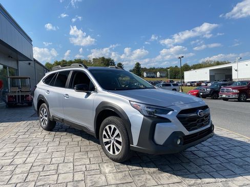 New 2025 Subaru Outback Premium image 10