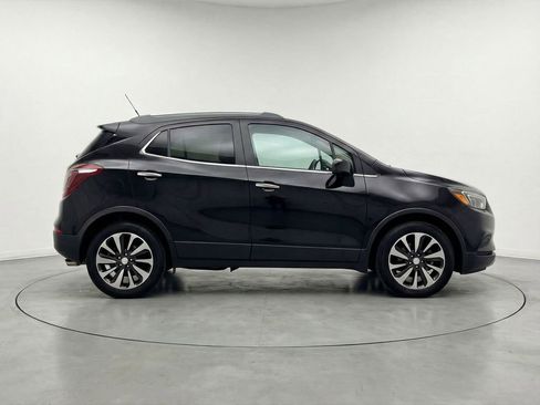 Used 2021 Buick Encore Preferred w/ Safety Package image 8