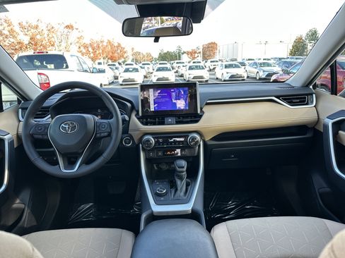 Certified 2025 Toyota RAV4 XLE image 29