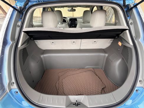 Used 2011 Nissan Leaf SL FWD image 22