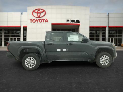 New 2026 Toyota Tacoma SR5 image 30