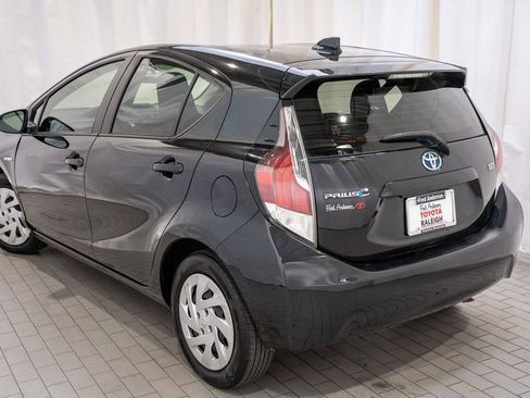 Used 2016 Toyota Prius C One image 4