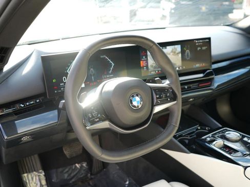 Used 2024 BMW 530i xDrive w/ Convenience Package image 22