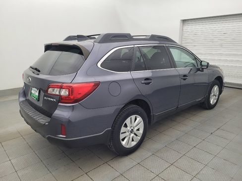 Used 2016 Subaru Outback 2.5i Premium image 9