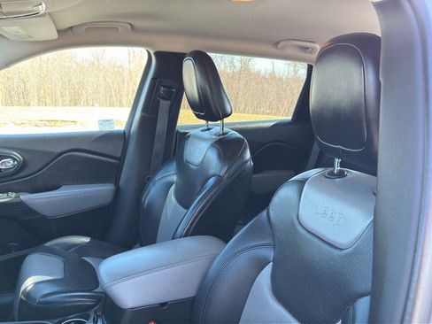 Used 2014 Jeep Cherokee Limited w/ Luxury Group image 16