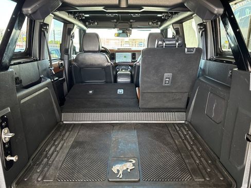 Used 2024 Ford Bronco Outer Banks AWD/4WD image 15
