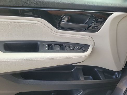 Used 2025 Honda Odyssey Touring image 19
