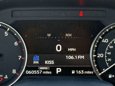 Used 2022 Mitsubishi Outlander SE image 16