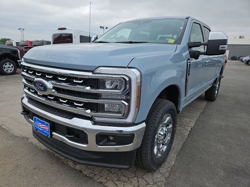 New 2026 Ford F250 Lariat w/ Lariat Ultimate Package image 4