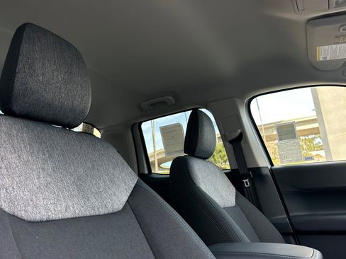 New 2026 Ford Maverick XLT w/ XLT Luxury Package FWD image 15