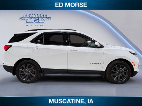 Used 2022 Chevrolet Equinox RS w/ LPO, Floor Liner Package image 6