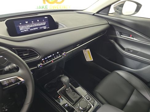 New 2025 MAZDA CX-30 AWD 2.5 S w/ Select Sport Pkg image 24