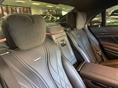 Used 2019 Mercedes-Benz S 63 AMG S 4MATIC Sedan image 32