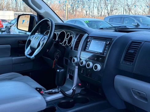 Used 2015 Toyota Sequoia SR5 image 54