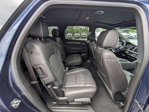 Used 2023 Buick Enclave Avenir AWD/4WD image 35