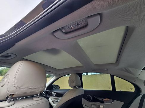 Used 2016 Mercedes-Benz C 300 4MATIC Sedan image 33