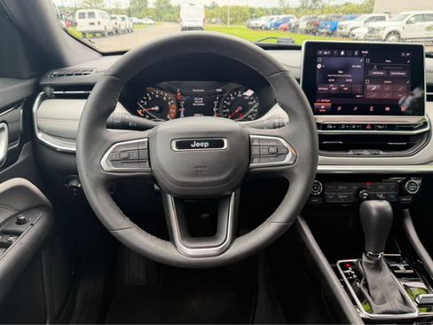 Used 2023 Jeep Compass Limited w/ Elite Group AWD/4WD image 25