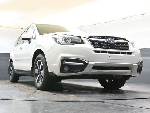 Used 2017 Subaru Forester 2.5i Limited image 46