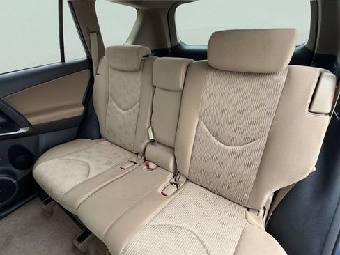 Used 2011 Toyota RAV4 4WD w/ Base L4 Extra Value Pkg image 18
