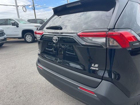 Used 2025 Toyota RAV4 LE image 29