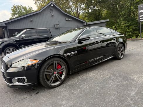 Used 2014 Jaguar XJ R LWB RWD image 4