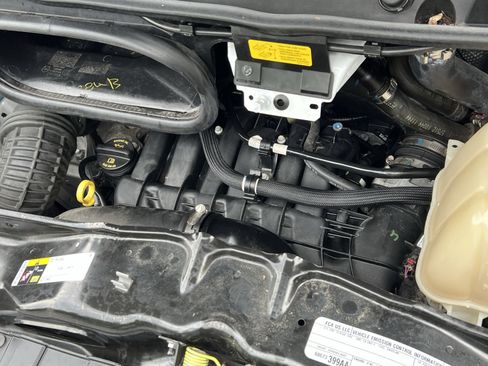 Used 2025 RAM ProMaster 2500 w/ Convenience Group FWD image 35
