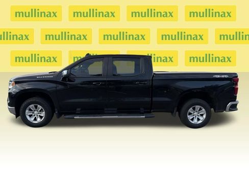 Used 2023 Chevrolet Silverado 1500 LT w/ Protection Package AWD/4WD image 6