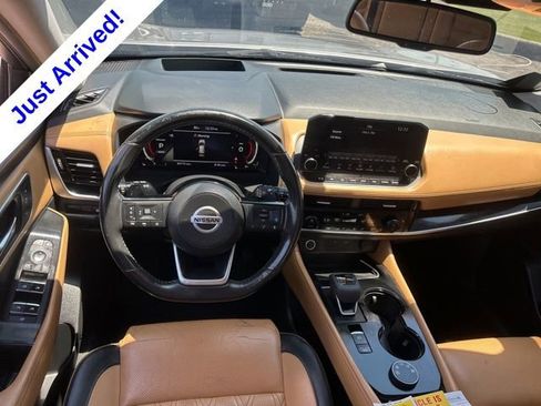 Used 2021 Nissan Rogue Platinum AWD/4WD image 29