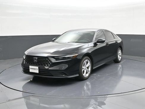 Certified 2025 Honda Accord LX image 1