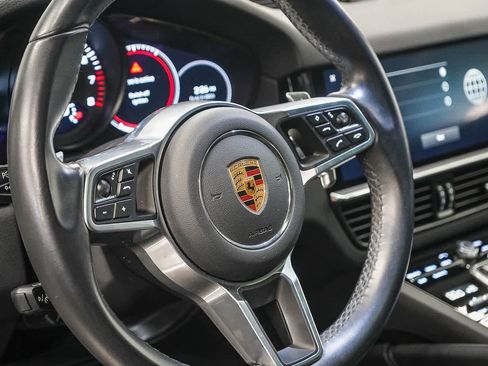 Used 2022 Porsche Cayenne AWD/4WD image 21