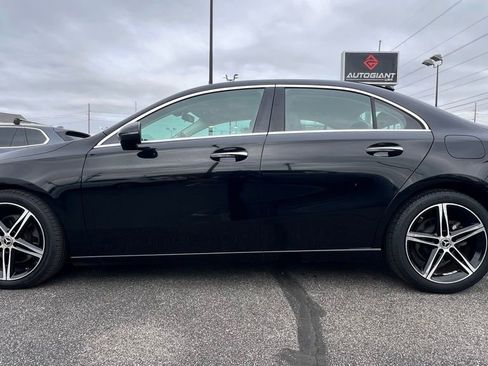 Used 2019 Mercedes-Benz A 220 image 3