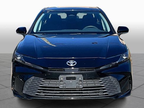 Certified 2025 Toyota Camry LE image 4