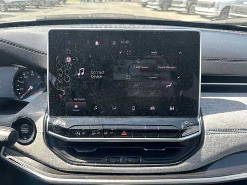 Used 2024 Jeep Compass Latitude image 22