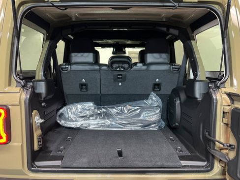 New 2026 Jeep Wrangler Unlimited Sahara w/ Safety Group AWD/4WD image 22
