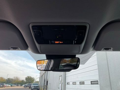 Used 2025 Toyota Grand Highlander XLE image 17