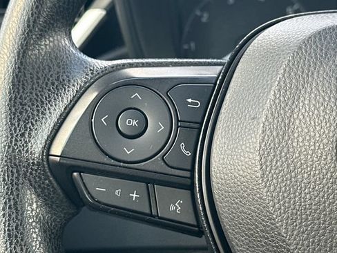 Used 2025 Toyota Corolla LE FWD image 21