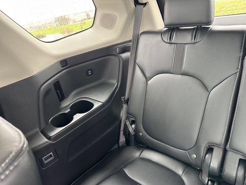 Used 2024 Honda Pilot Touring image 24