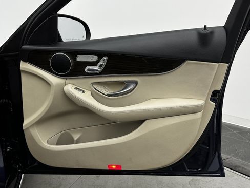 Used 2016 Mercedes-Benz C 300 4MATIC Sedan image 32